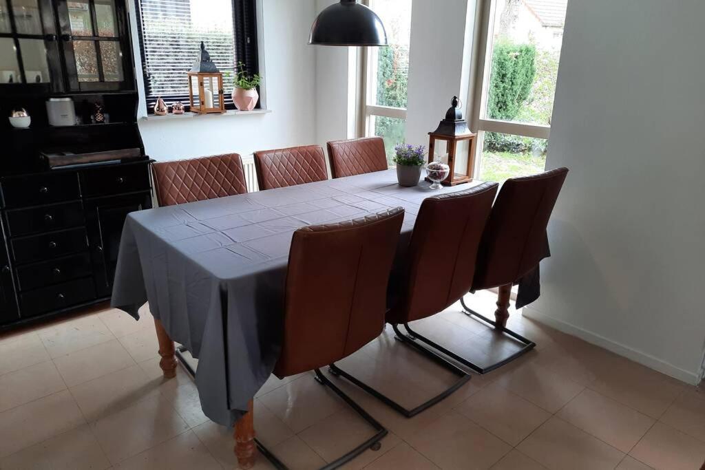 Gezellige Vakantiewoning Met Sauna In Ewijk Bij Nijmegen - Recreational Only No Workers Esterno foto